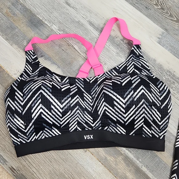 Victoria's Secret VSX Sport Geometric Activewear Set - Picture 3 of 9